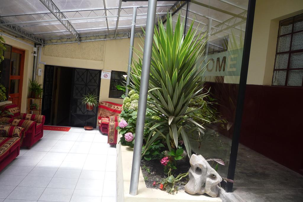Hostal Santa Rosa Cusco Luaran gambar